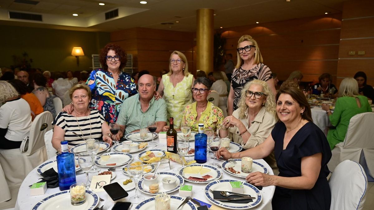 Búscate en la gala solidaria de la Asociación Contra el Cáncer en Castelló