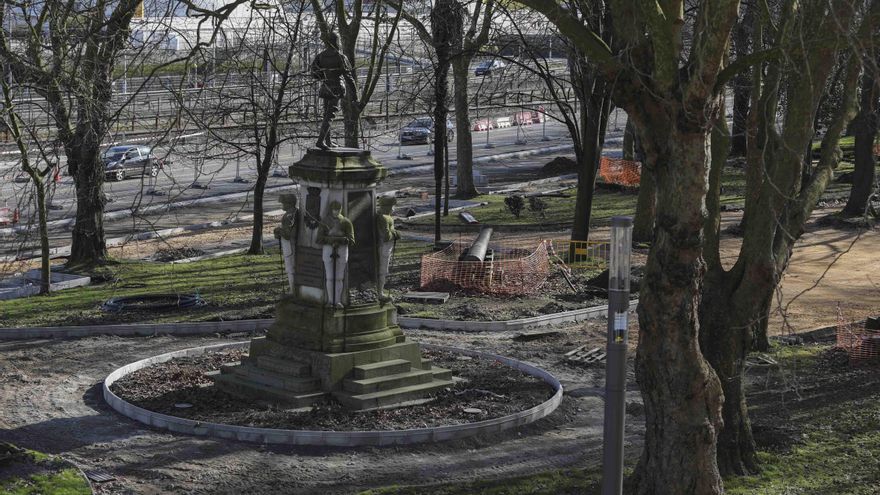 La obra del parque del Muelle “va lenta”, pero la empresa asegura que acabará “en plazo”