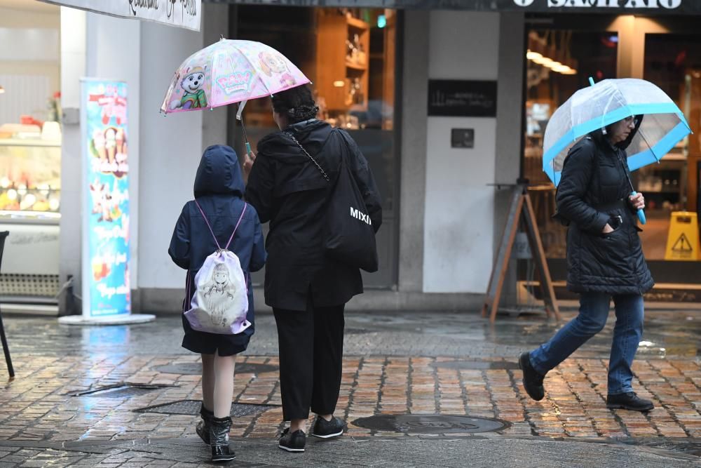 MeteoGalicia avisa de precipitaciones por encima de los 40 litros por metro cuadrado la primera mitad del día.