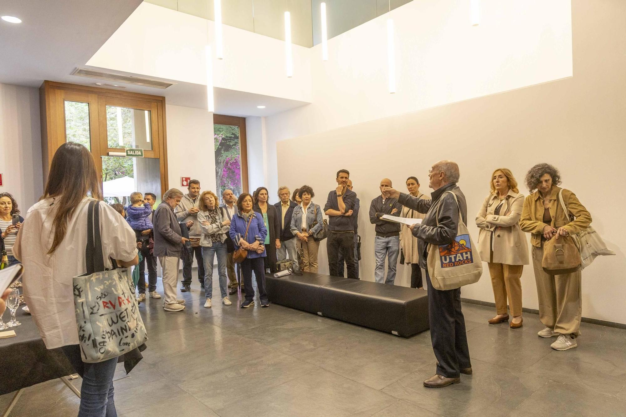 Un recorrido guiado inaugura el Eje Cultural San Fernando de Alicante