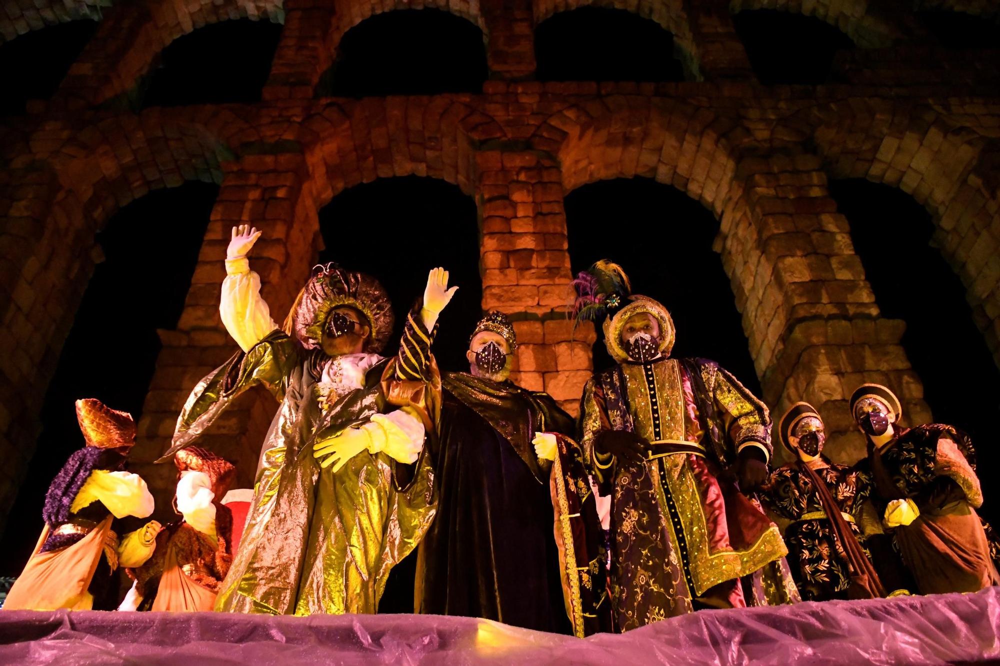 Los Reyes Magos vuelven a las calles con restricciones por la covid