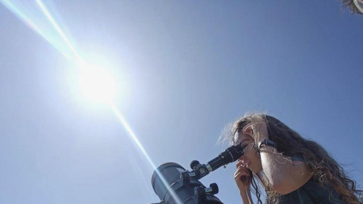 Observació d’un eclipsi parcial de sol