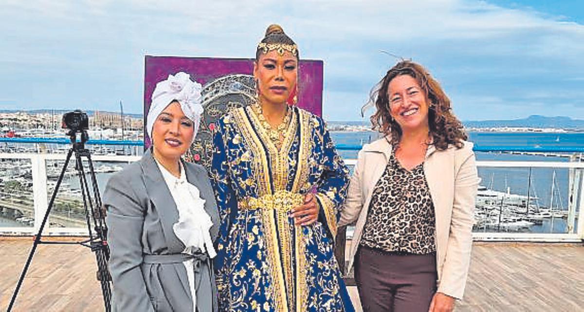 Mariem Bernitchou,Tatiana Aragón y Patricia González.