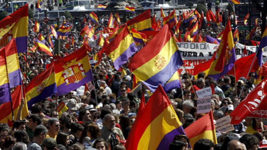 Manifestación a favor de la III República.