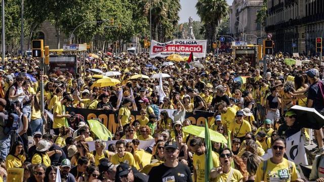 Manifestació de professors a Barcelona, el 27 de maig. | JORDI OTIX