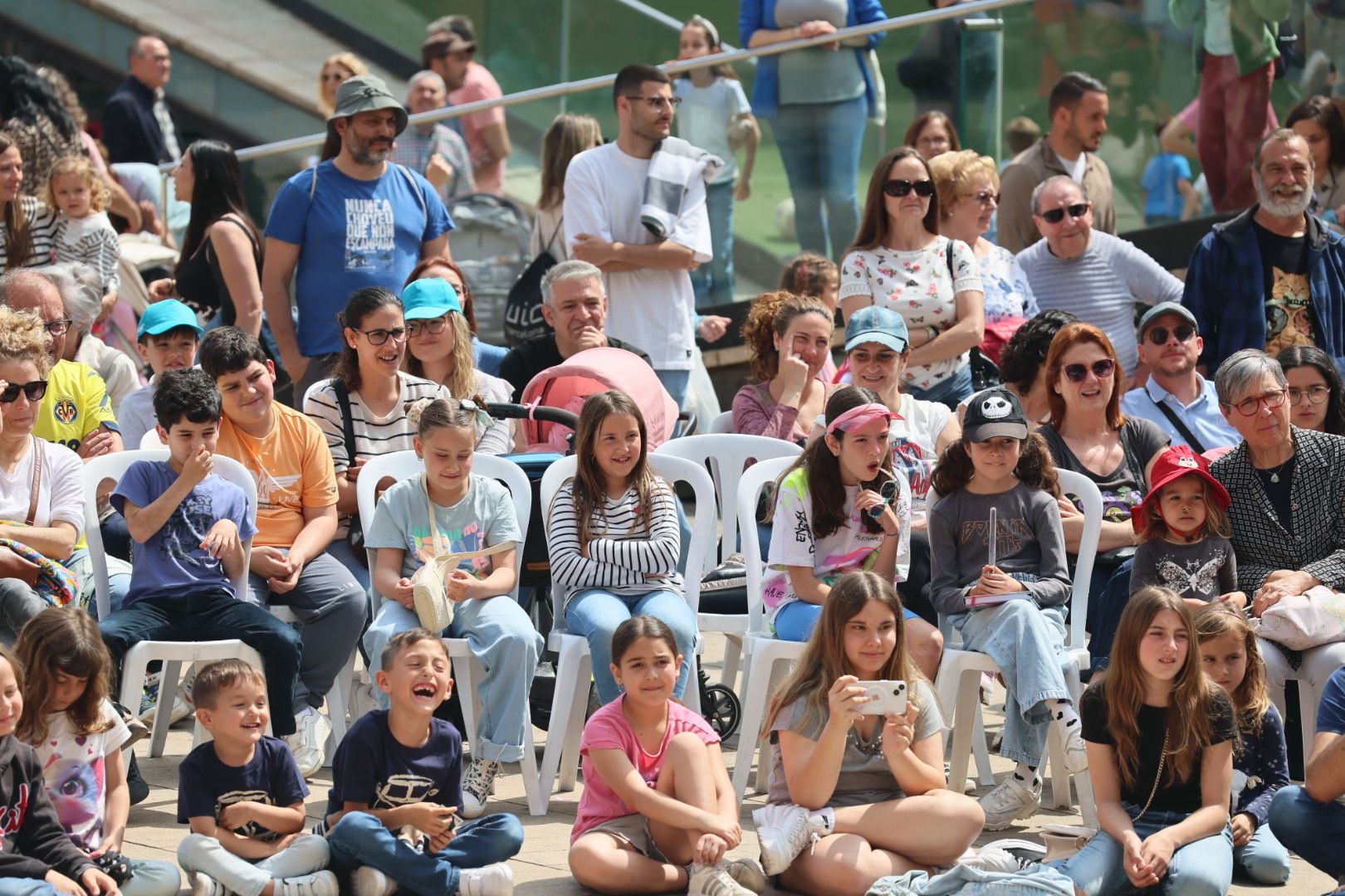 El Festival de Teatre de Carrer sigue llenando calles y plazas de Vila-real