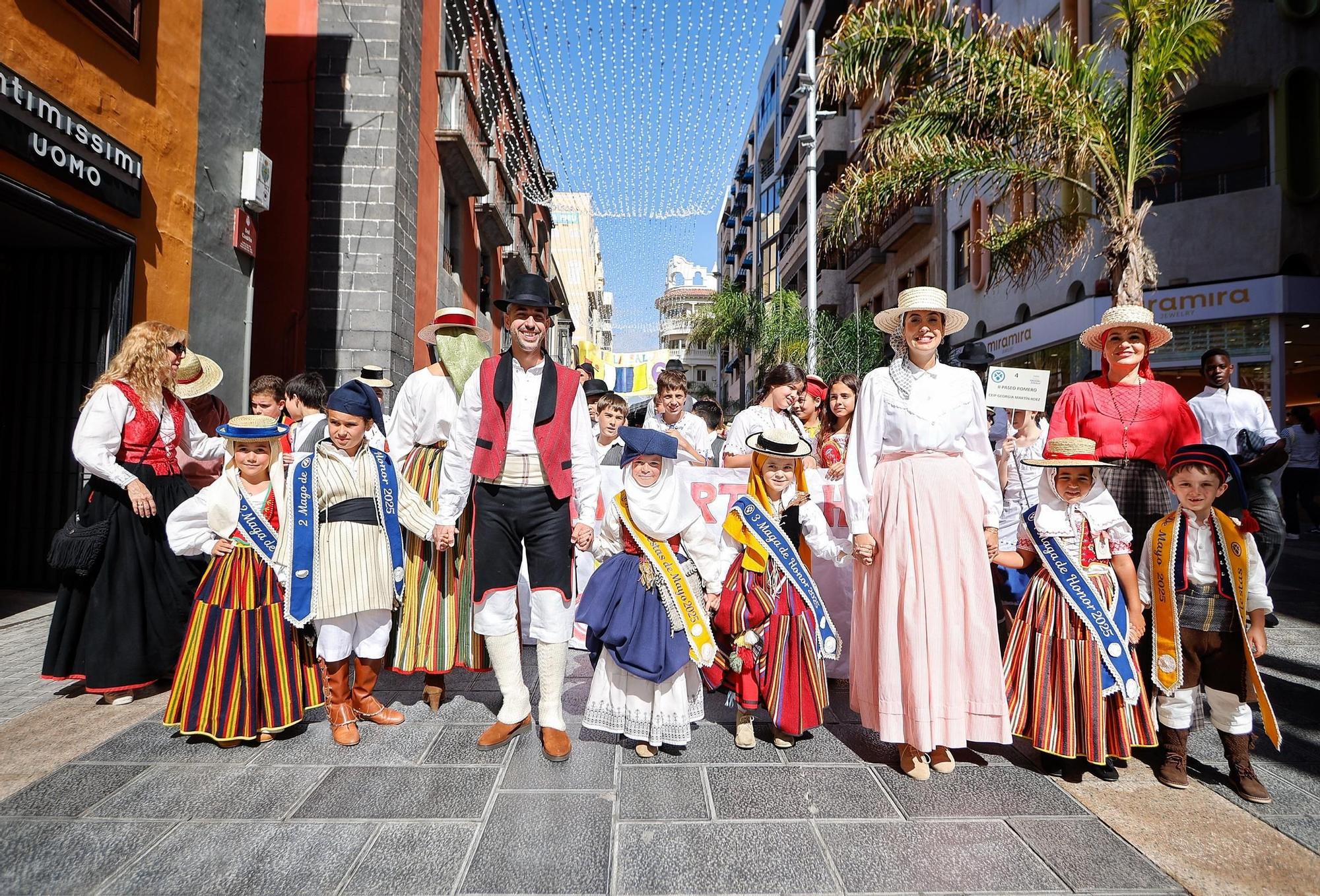 Segundo paseo romero escolar de Santa Cruz
