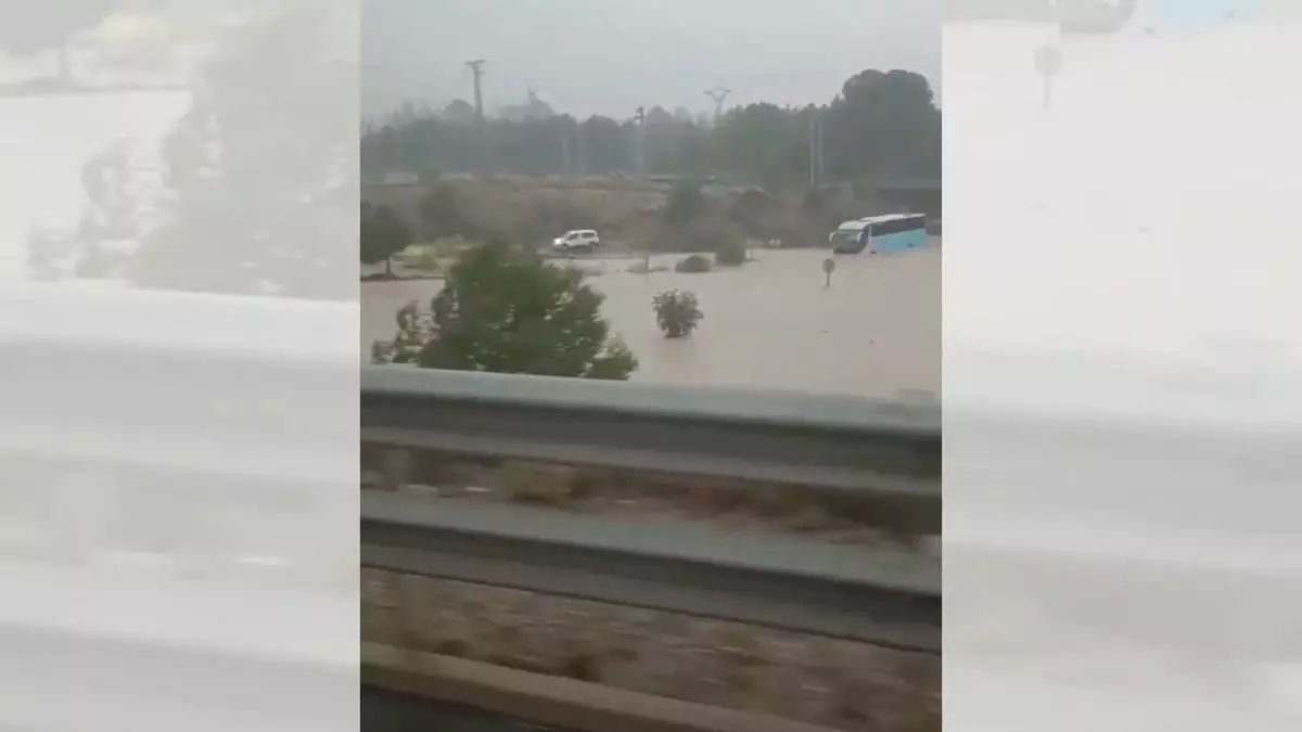 Casi 4 horas atrapados en la Ciudad Deportiva: “La rotonda era un lago, estábamos seguros de que íbamos a pasar la noche allí”