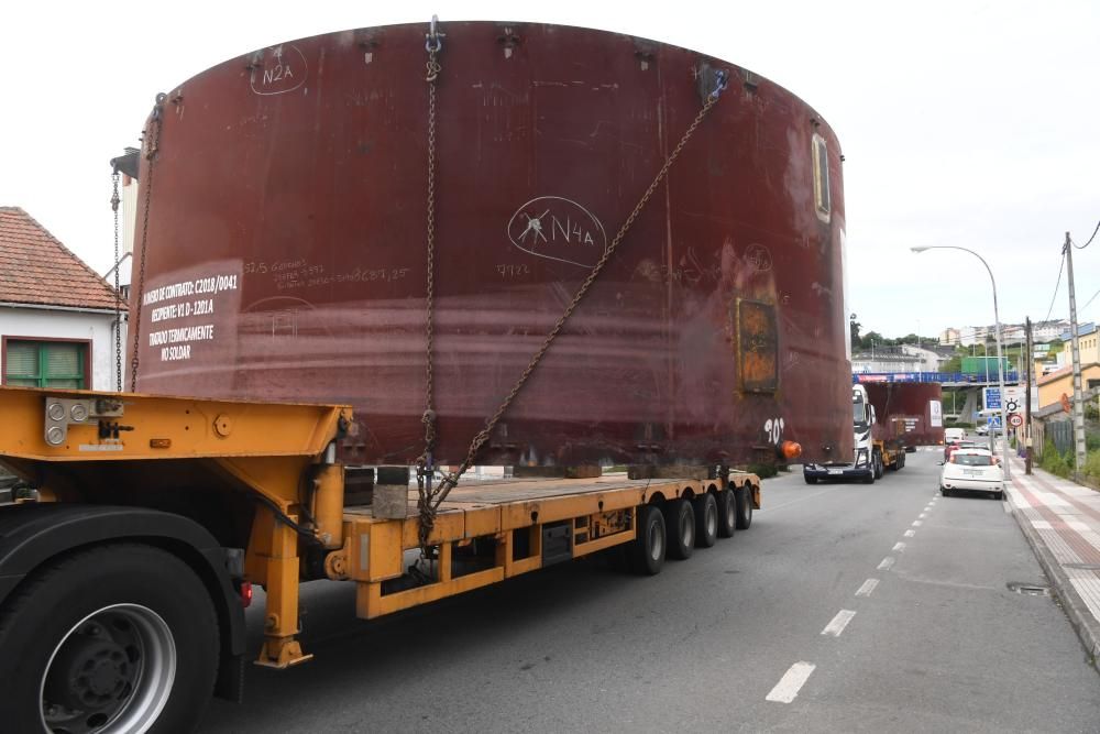 La refinería recibe dos piezas para una parada