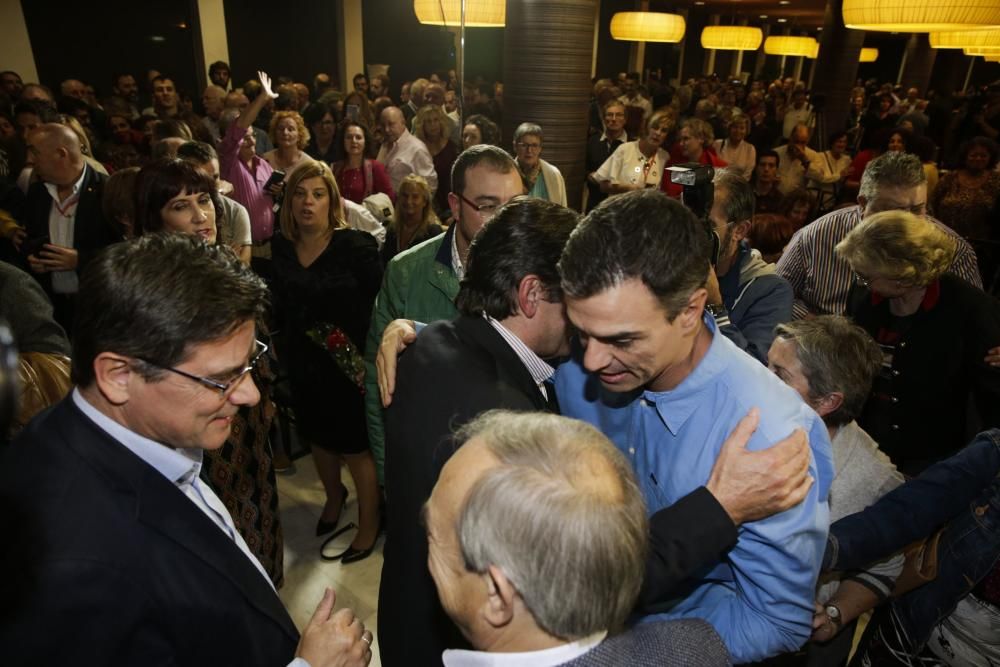 Pedro Sánchez participa en la Fiesta de la Rosa en Oviedo