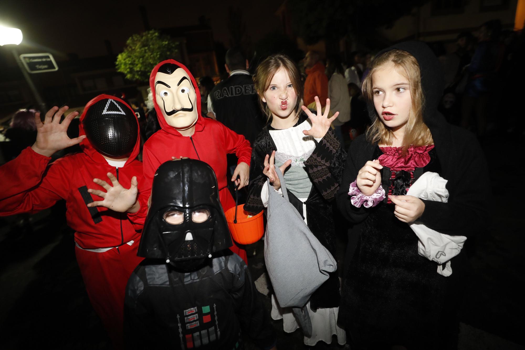 EN IMÁGENES: La Fresneda, a la calle para celebrar Halloween