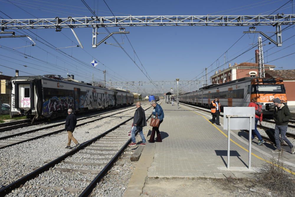 Els trens de Renfe tornen a circular entre Manresa