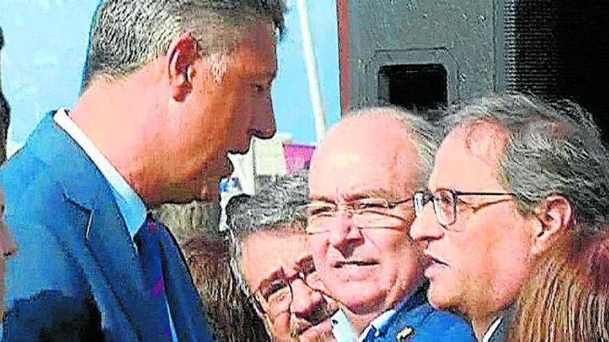 Tensió entre García Albiol i Torra abans de l&#039;inici de l&#039;homenatge