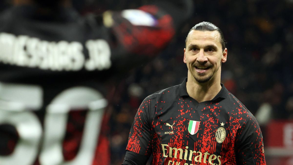 Ibrahimovic celebra el tanto de Messias ante el Atalanta