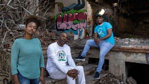 «Els rossos d’ulls blaus són benvinguts, però per als africans, porra i mà dura»