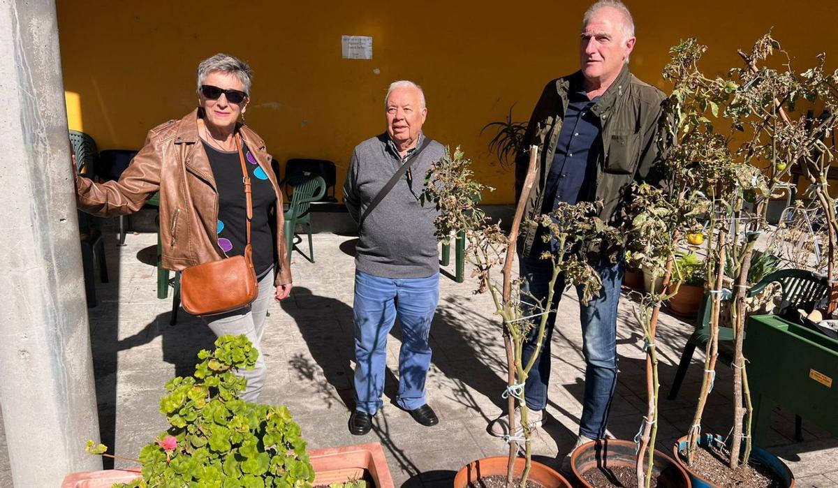 Alberto Álvarez, Carmen Rivera y Fermín García. | Luis Vega |  MIKI LÓPEZ