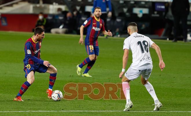 Leo Messi en el partido de LaLiga entre el FC Barcelona y el Huesca disputado en el Camp Nou.