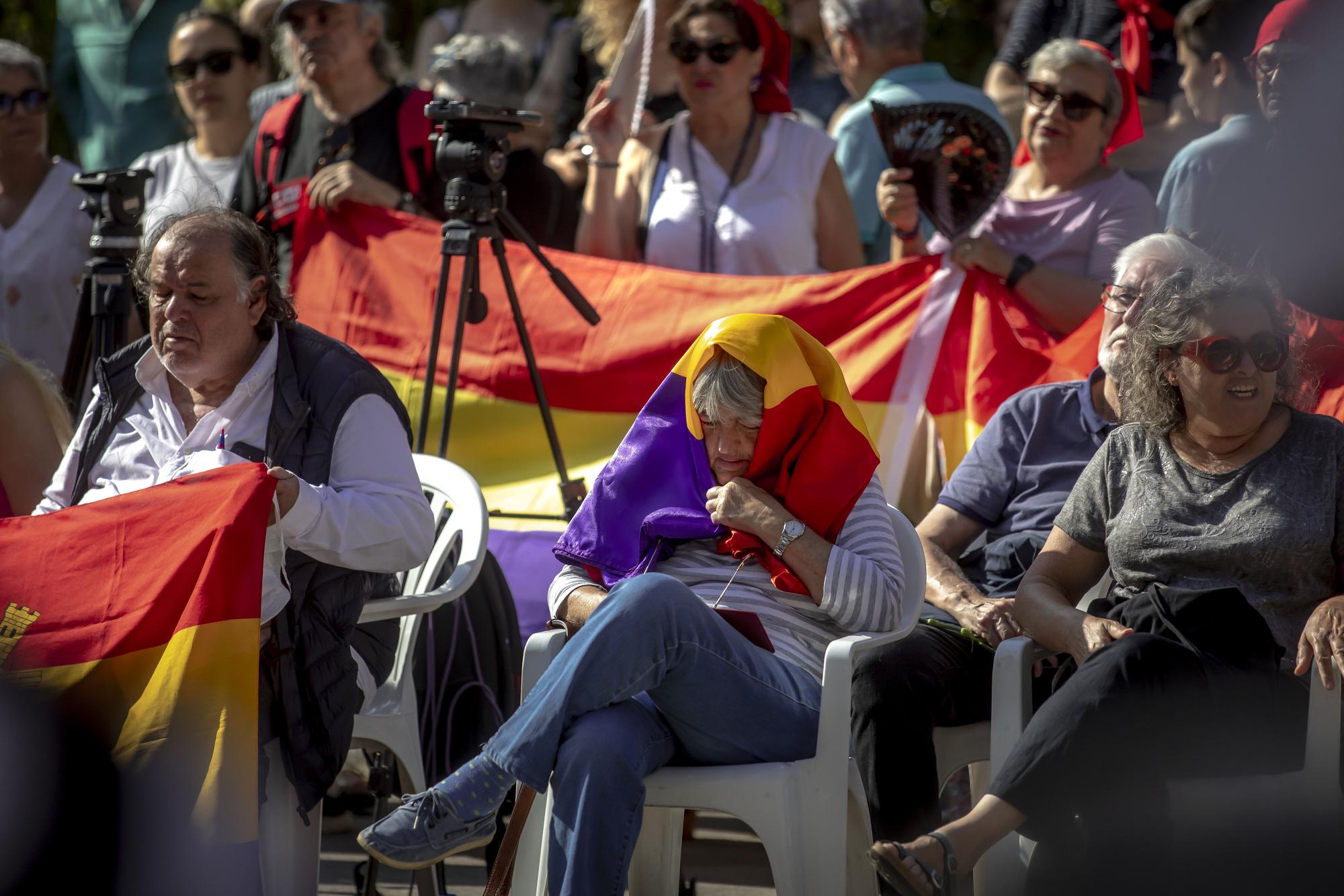 Homenaje a Aurora Picornell y las 'Roges del Molinar' en el cementerio de Palma