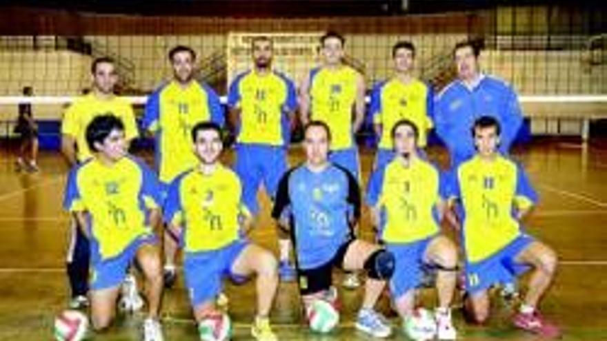 EL CACERES 2016 DE VOLEIBOL, A ESCENA