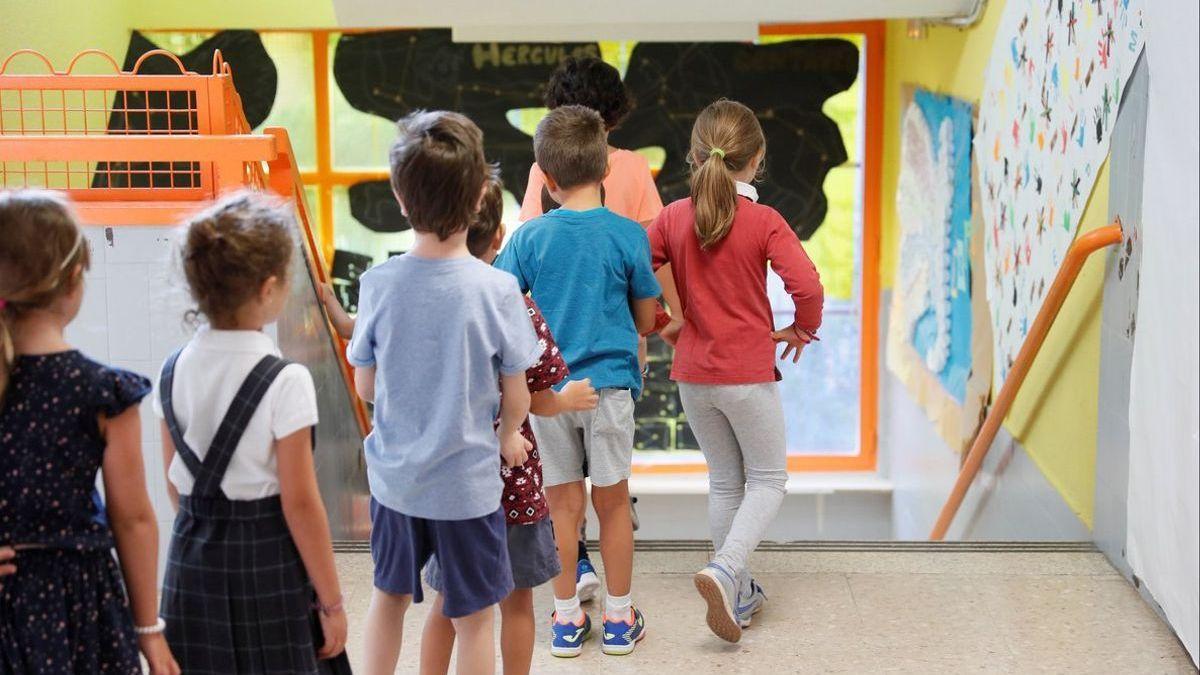 Niños en un colegio.