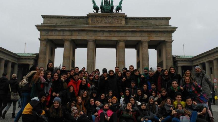 Alumnos del Instituto Infante Juan Manuel viven de cerca el atentado de Berlín