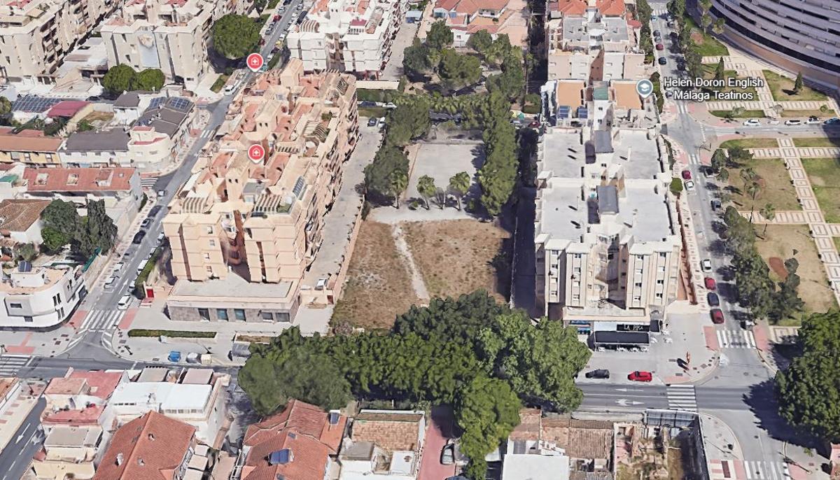 La parcela de Navarro Ledesma, 32, entre los dos bloques residenciales.