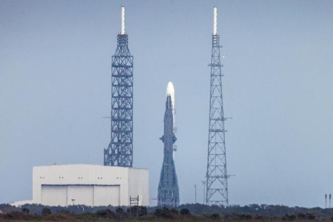 Blue Origin prevé lanzar este año su cohete New Glenn, pese a la explosión en una prueba