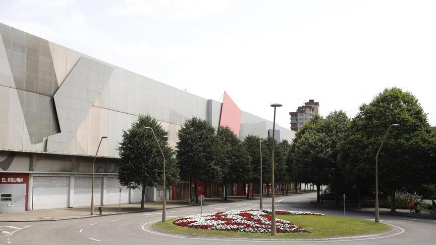 Gijón se gastará 72.000 euros en una bandera de España de 96 metros cuadrados que ondeará a 25 metros de altura