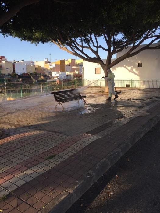 Labores de limpieza y desinfección en Telde.