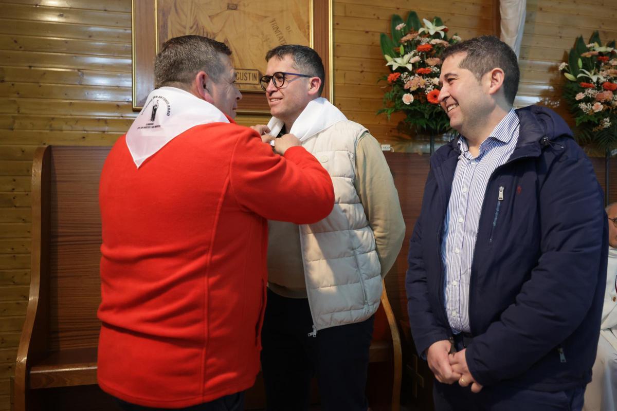 El grupo San Agustín y San Marcos de Castelló festeja a Sant Antoni con una misa, música, procesión y 'correfocs' El grupo San Agustín y San Marcos de Castelló festeja a Sant Antoni con una misa, música, procesión y 'correfocs'