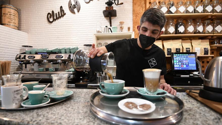 El tope al gas desangra a fábricas o comercios: subidas de hasta el 300% en la factura de la luz