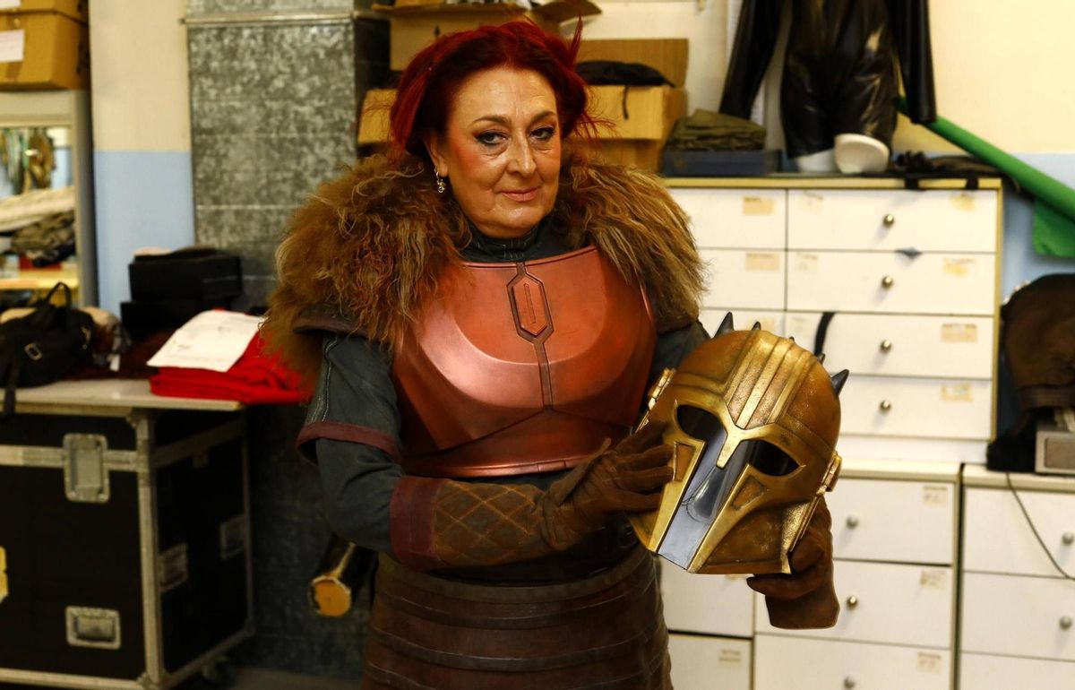 La zaragozana Helena Moor desfilará en septiembre con un traje único en España: la armera de Mandalorian