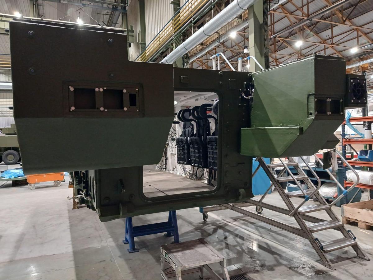 Estructura de un vehículo blindado Hunter en la fábrica de Trubia