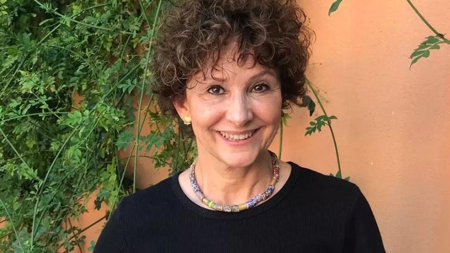 Anna Gatell, pediatra: "Si un niño de 6 años lee peor que los demás es que pasa algo, es un mito creer que ya aprenderá"