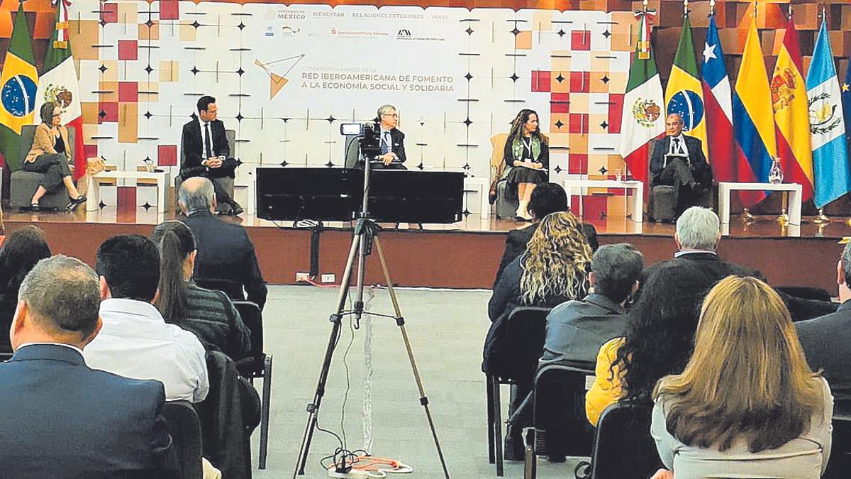 Un instante del evento celebrado en México en torno al impulso de la Economía Social en Iberoamérica (CEPES)