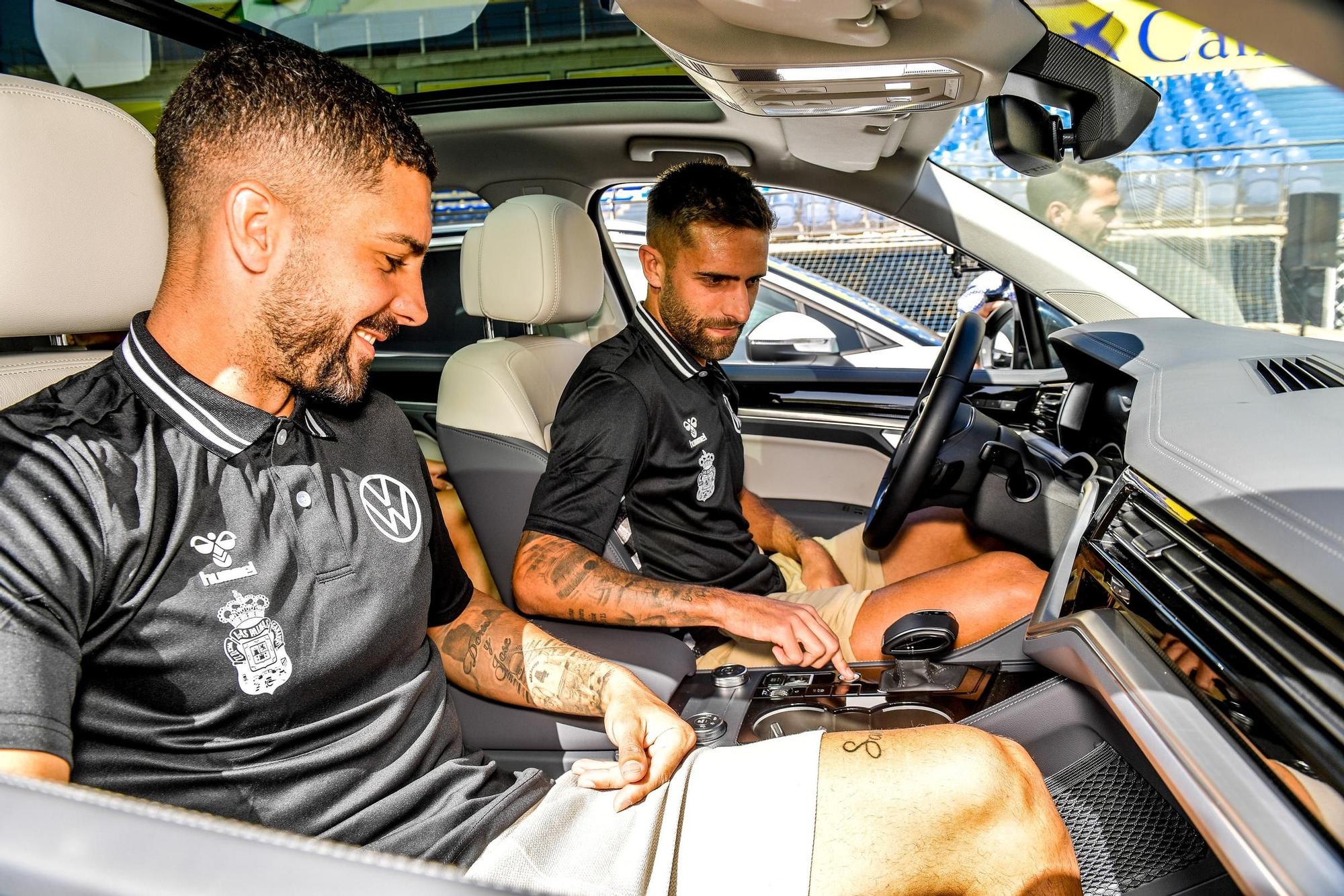 Entrega de coches Volkswagen a jugadores de la UD Las Palmas