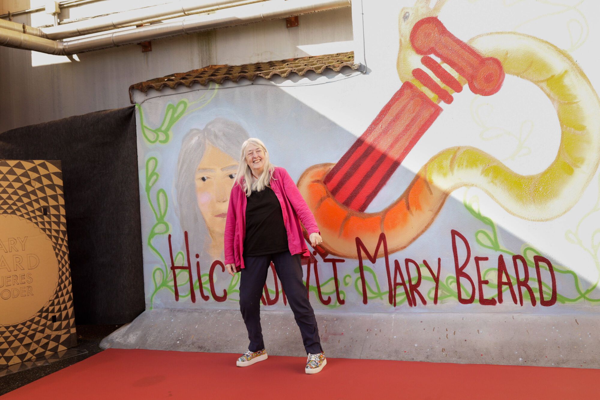 EN IMÁGENES: La "amazona" Mary Beard fascinada en su encuentro con estudiantes en Gijón: "A Nerón le habrían encantado las redes sociales"