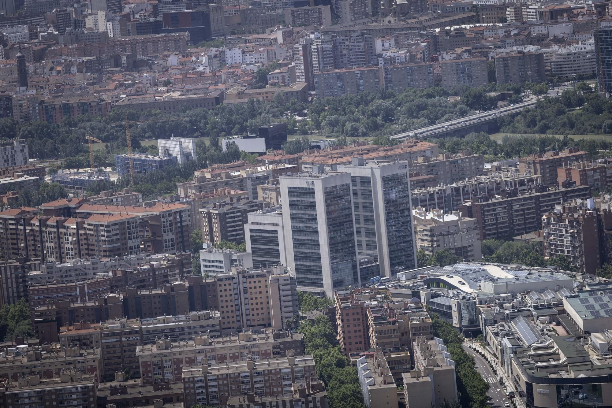 Así se ve Zaragoza desde el helicóptero de la Unidad Aérea de la Policía