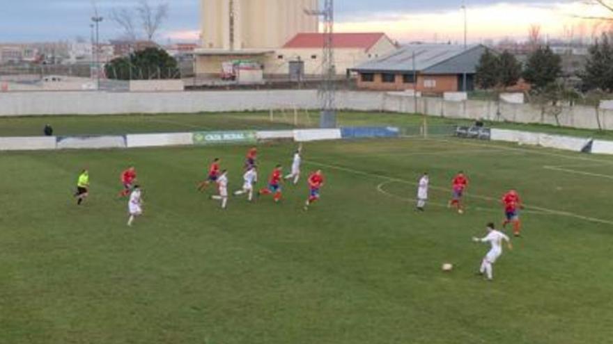 Cruel derrota para el Benavente ante su afición