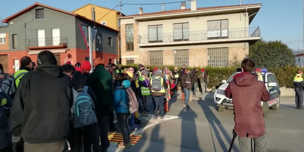 Un tall dels CDR a l'entrada d'Olot fa cancel·lar el transport escolar de 4 centres