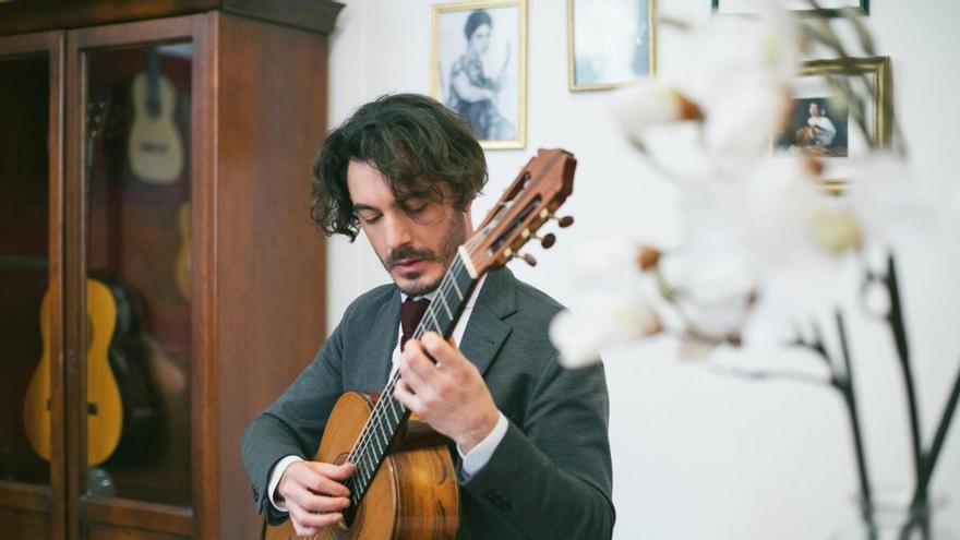 El laureado guitarrista Gabriel Bianco se estrena en el ciclo de guitarra del ADDA