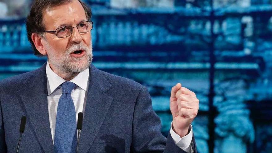 Rajoy, el viernes, interviniendo en el congreso del PP de Madrid. // Efe