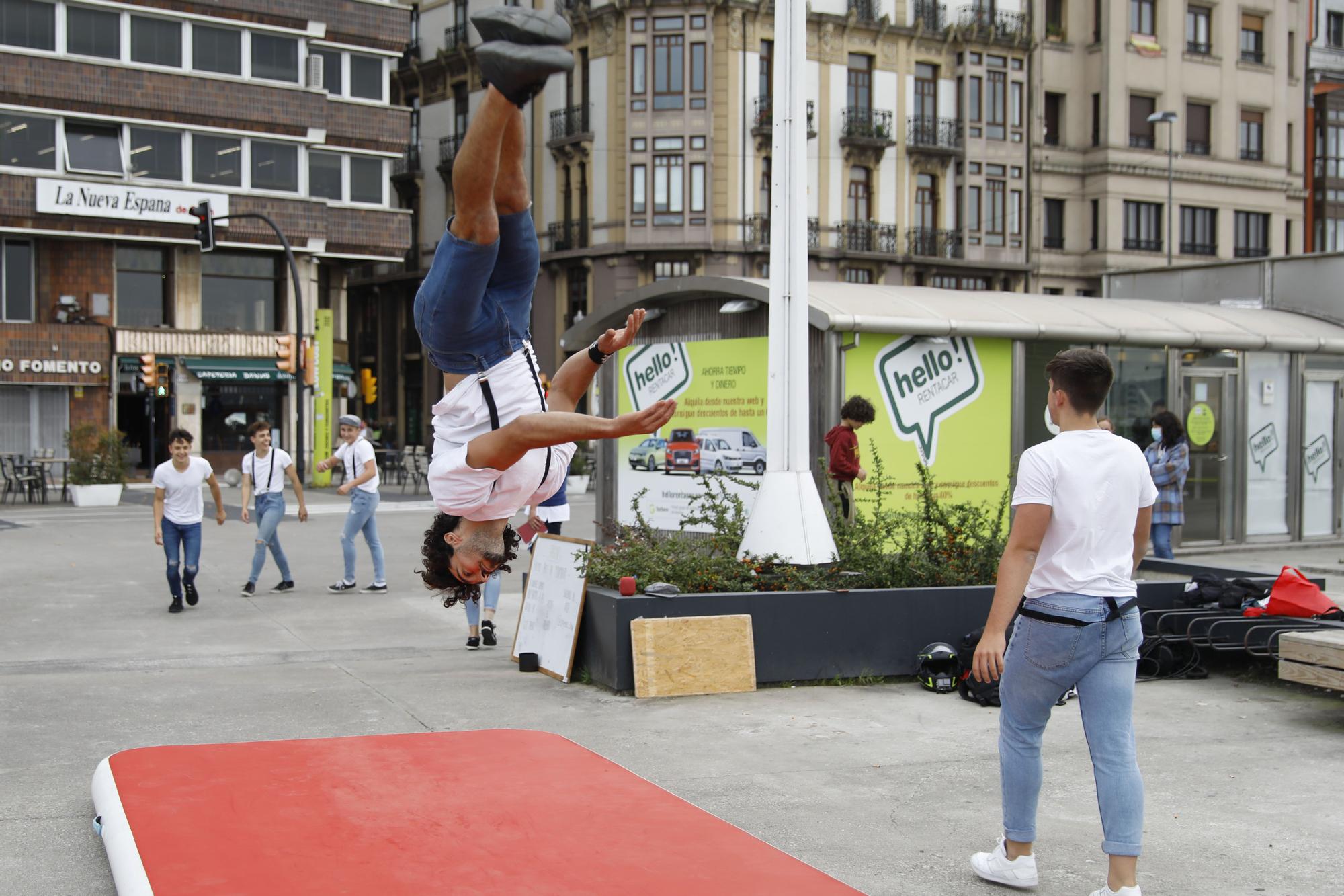 Exhibición de gimnasia acrobática en Fomento