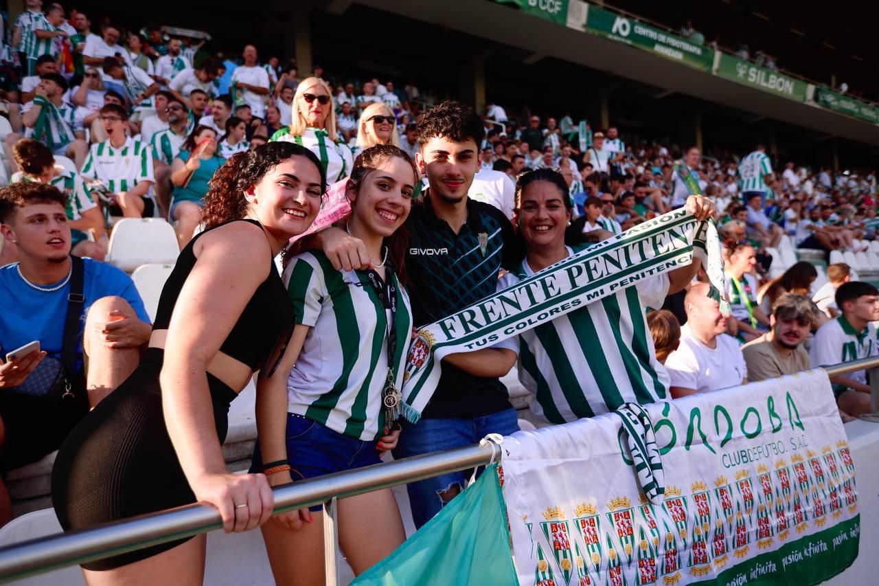 Córdoba CF-Barcelona Atlétic | La afición cordobesista, en imágenes