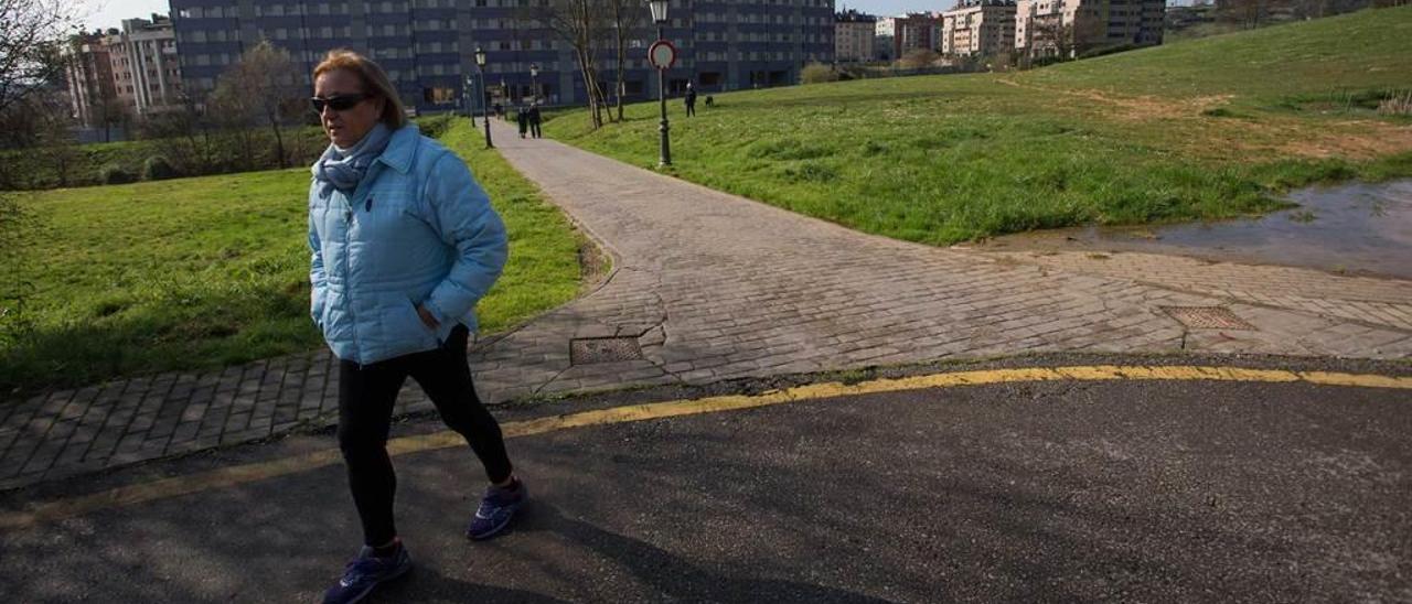 Carretera clandestina hacia Ciudad Naranco