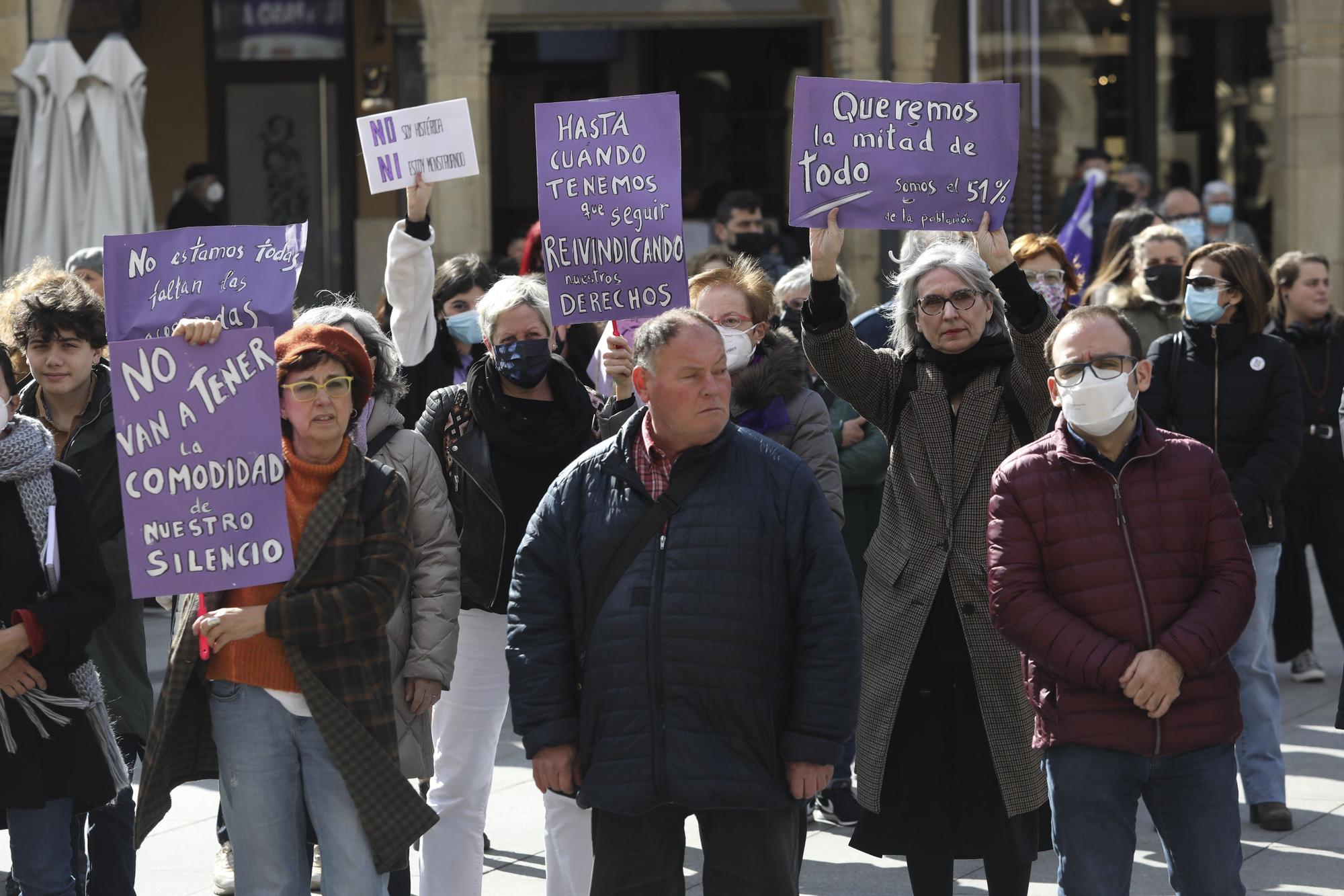 EN IMÁGENES: Así se vivió el Día de la Mujer (8M) en Avilés