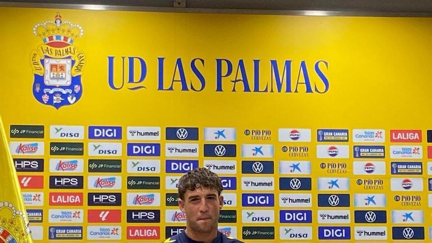 Juanma Herzog se 'moja' sobre la posible llegada de Arana a la UD Las Palmas: «No depende de mí, pero un grancanario más siempre viene bien»