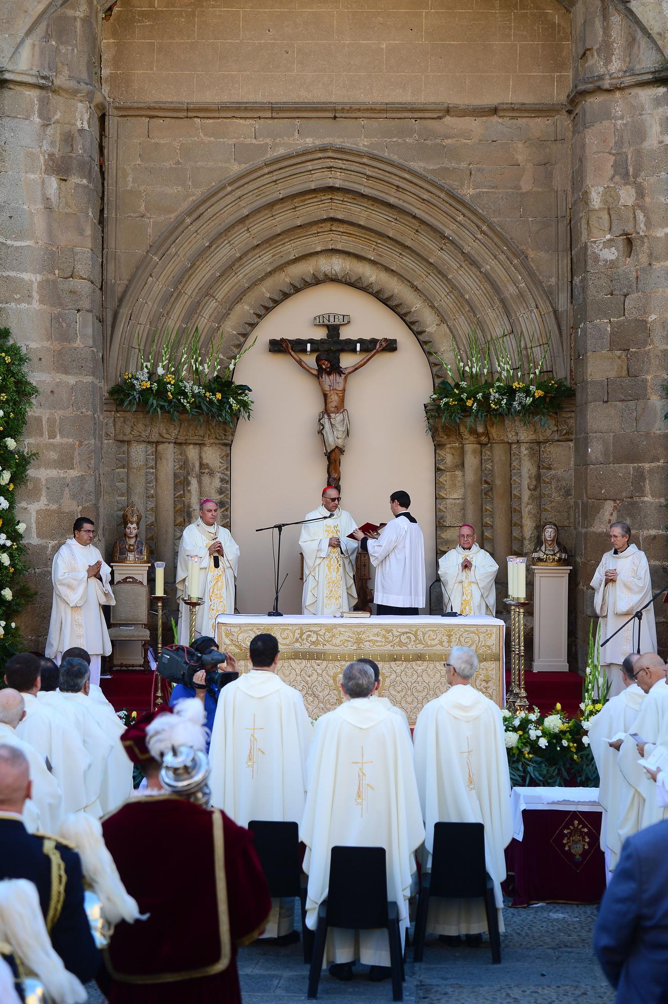 Las imágenes de la ordenación episcopal del nuevo obispo de Plasencia