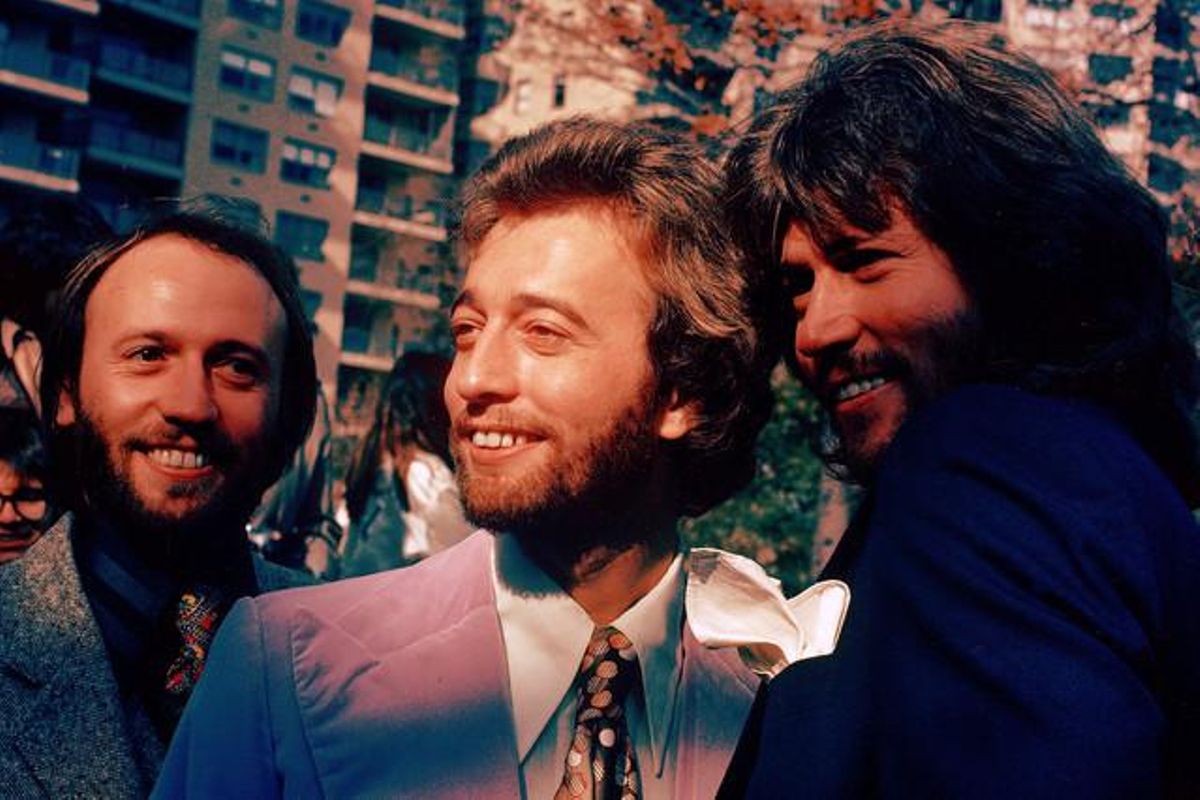 D’esquerra a dreta, Maurice, Robin i Barry Gibb, integrants dels Bee Gees, en una imatge d’arxiu. D’esquerra a dreta, Maurice, Robin i Barry Gibb, integrants dels Bee Gees, en una imatge d’arxiu.