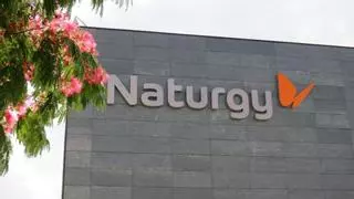 La compra de Emiratos en Naturgy daría vía libre a Criteria para superar el 30% sin lanzar una opa